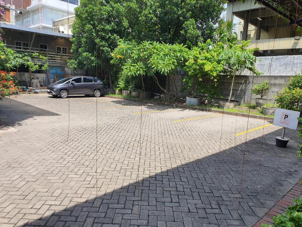 Pradahkalikendal Taman Paradise Homestay מראה חיצוני תמונה